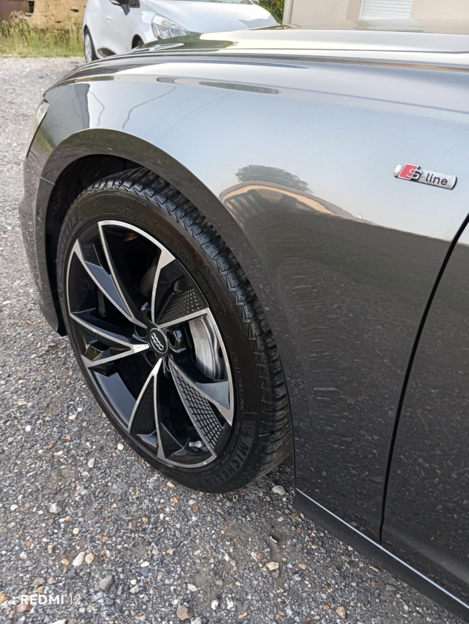 Jante et aile d'Audi A6 S line après nettoyage en profondeur